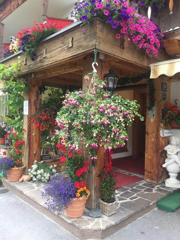 Hotel Olympia Pettneu am Arlberg Kültér fotó