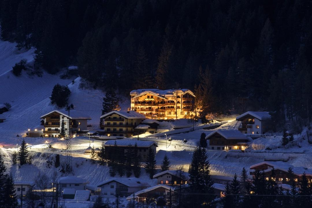 Hotel Olympia Pettneu am Arlberg Kültér fotó